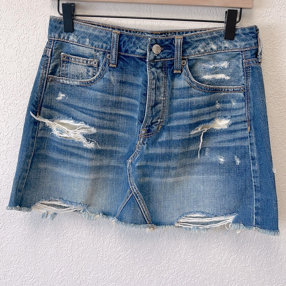 NEW! American Eagle Denim Mini Skirt - Size 4
